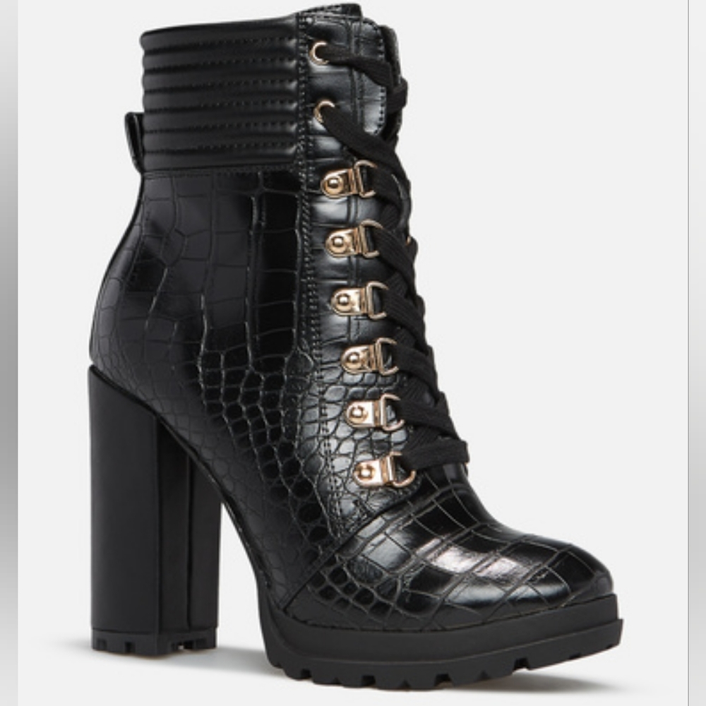 Shoe Dazzle Heeled Booties